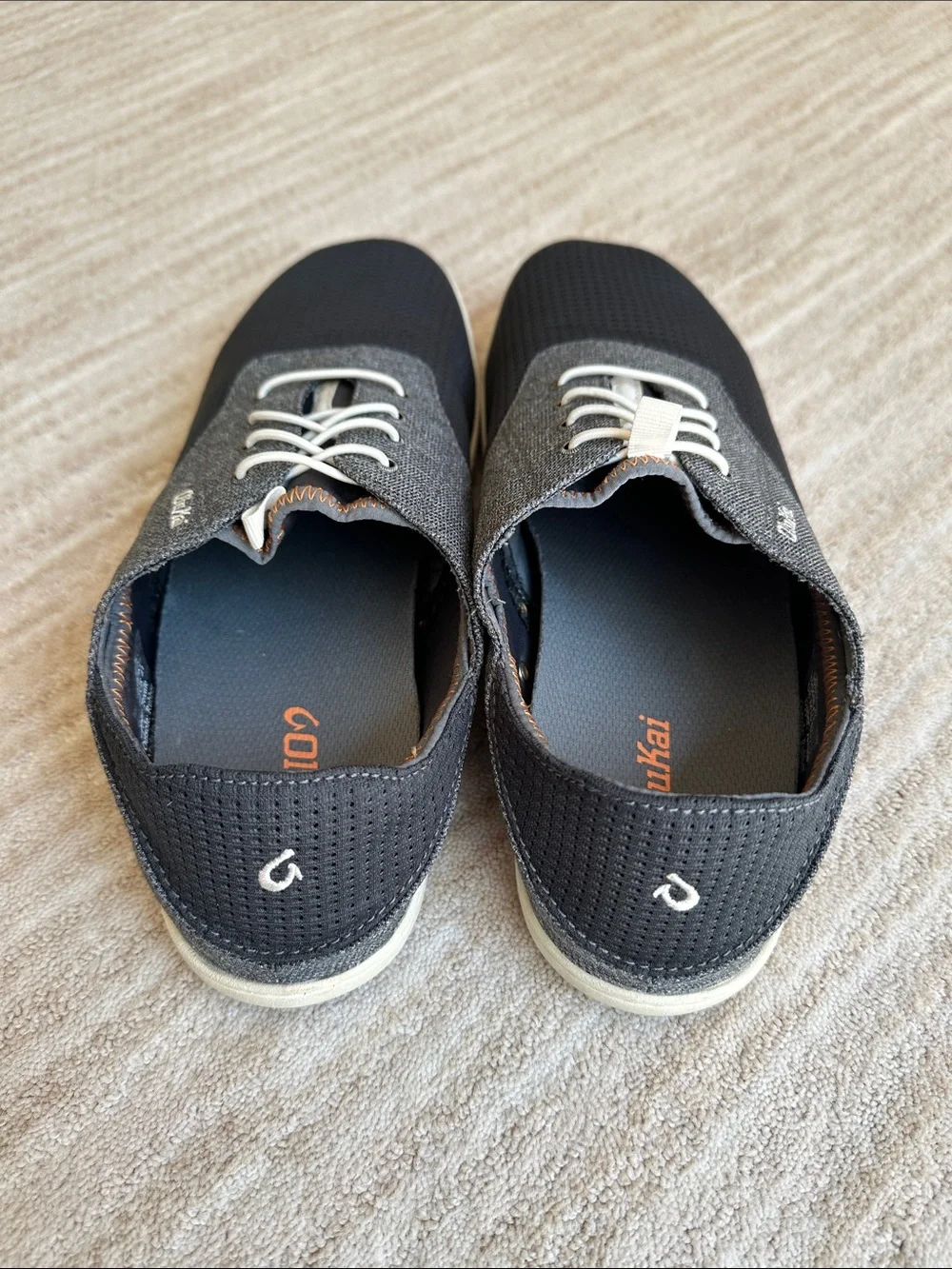 EUC OLUKAI Nohea Moku Shoe Boat No Tie Shoe Dark Shadow Gray Size 10